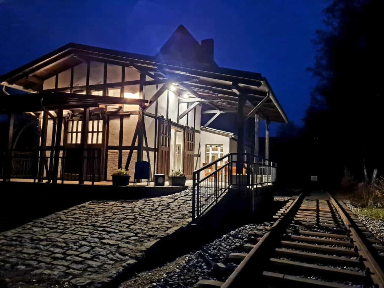 Museumsbahnhof Ahuette Hotel Üxheim Екстериор снимка