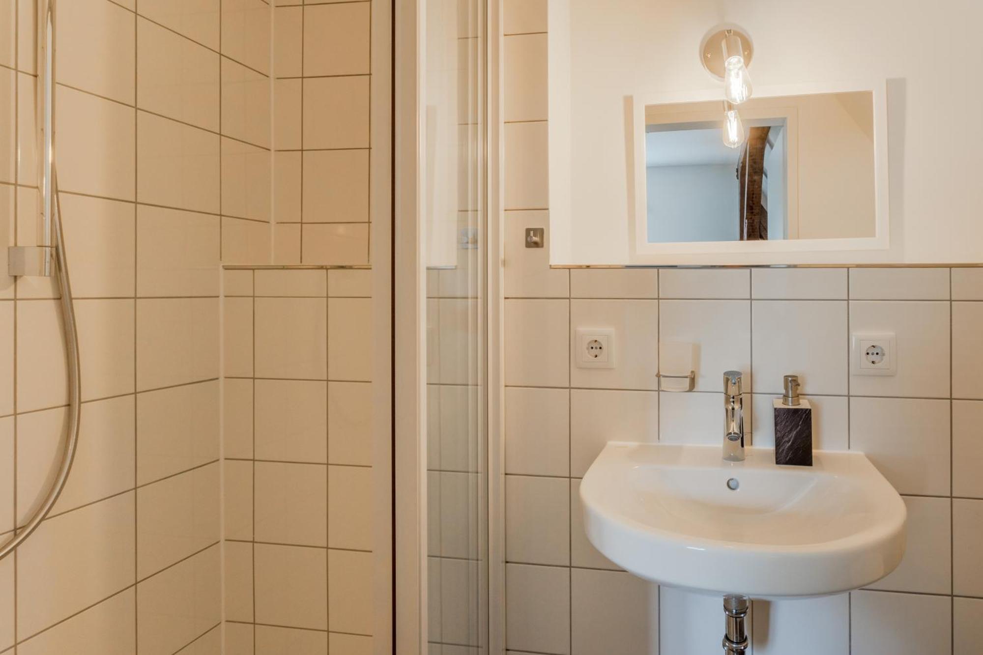 Museumsbahnhof Ahuette Hotel Üxheim Екстериор снимка